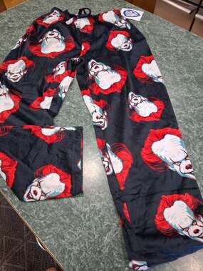 It Pennywise The Clown All over Print Sleep Lounge PJ Pants Mens M/L NWT Scary